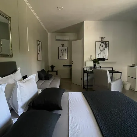 ゲストハウス Mediteran Hvar - Modern And Restaurant, 4*