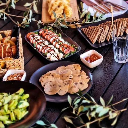 Mediteran Hvar - Modern And Restaurant, Pensión Vrboska