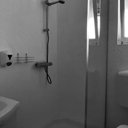 Pensión Mediteran Hvar - Modern And Restaurant, Vrboska