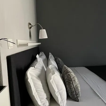 Mediteran Hvar - Modern And Restaurant,