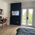 Mediteran Hvar - Modern Rooms&restaurant, Gasthof 4*
