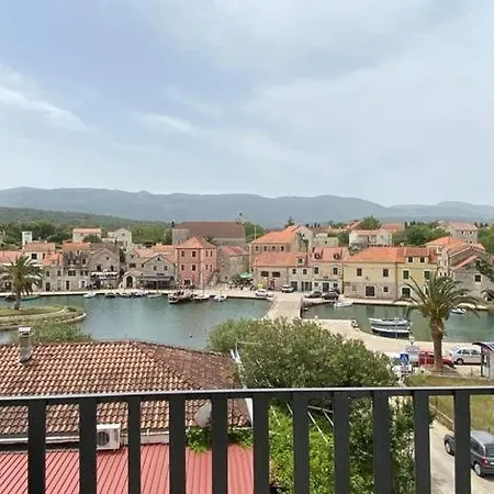 Gæstehus Mediteran Hvar - Modern Rooms&restaurant, Vrboska